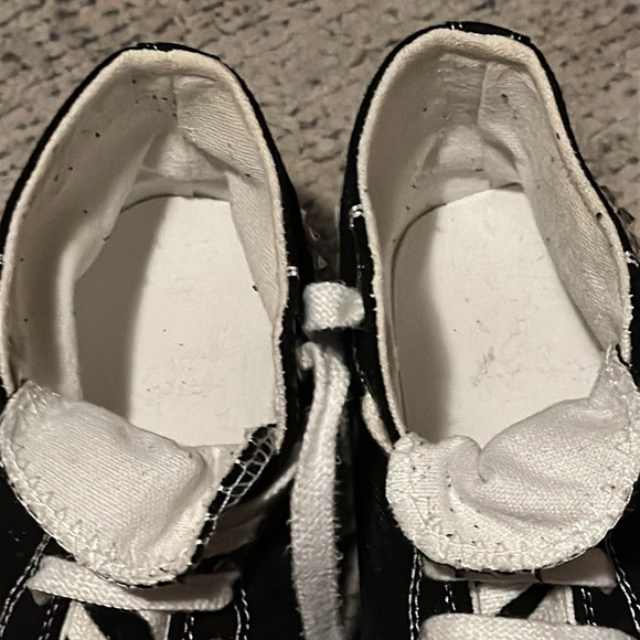 CC VV Black High Top Fashion Sneakers Silver Spikes & Laces Unisex Size 6 - Picture 3 of 4